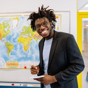 استراتيجيات التخطيط الفعَّالة للموارد البشرية وخطط التوطين والإحلال