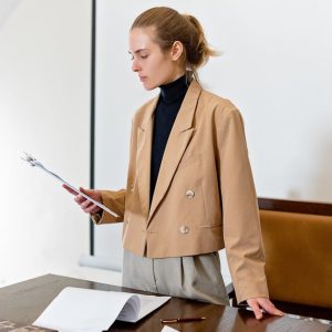 استراتيجيات التجهيز والشراء وإدارة سلاسل التموين والإمداد