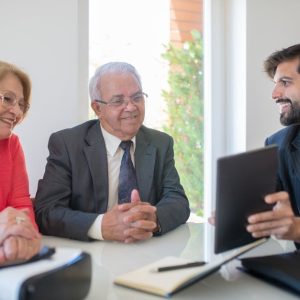 الإحلال وتكوين الصف الثاني من القيادة الإدارية وربط المسارين الوظيفي والتدريبي