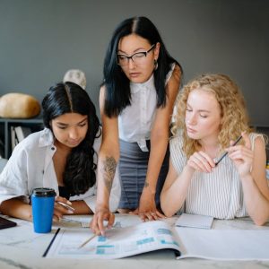 أسس الجرافيك رباعي الأبعاد بواسطة الحاسوب 4d