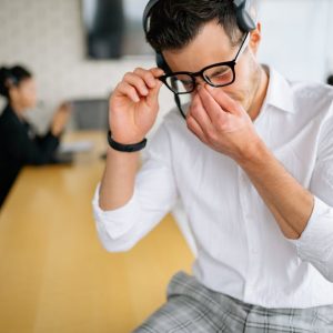 أصول الصياغة النموذجية للعقود القانونية والإدارية وإشاكالاتها وأساليب حلها