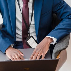 إدارة العقود والمناقصات في مشروعات تكنولوجيا المعلومات